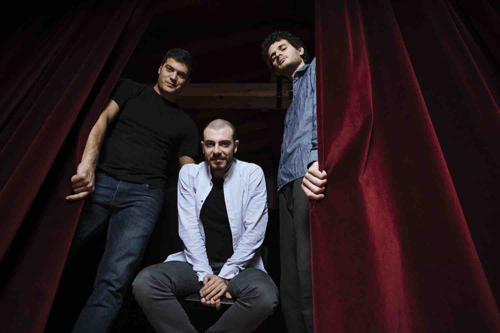 Jacopo Ferrazza Trio in concerto a la Casa del Jazz di Roma presenta in anteprima il nuovo album “Theater”