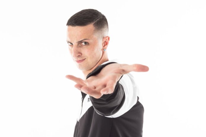 "F**k you hater" è la rivincita di Sharky Mc