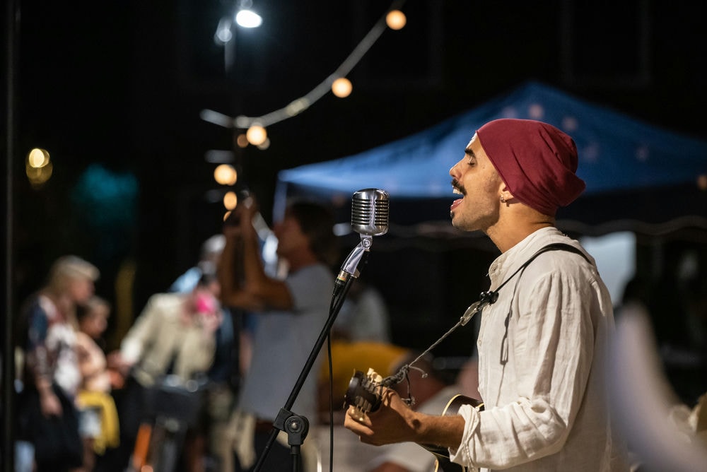 Luna nel Pozzo Henri Busking